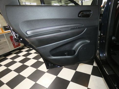 Used 2024 Dodge Durango GT image 29