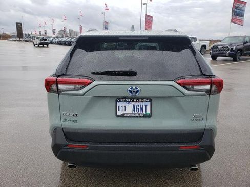 Used 2023 Toyota RAV4 XLE Premium image 6