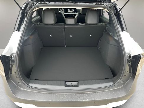 New 2026 Nissan Kicks SR w/ Cold Weather Package image 23