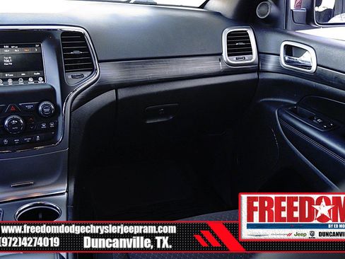 Certified 2021 Jeep Grand Cherokee Laredo image 35