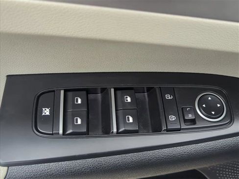 Used 2023 Kia Forte LXS FWD image 11