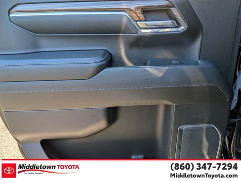 Used 2024 Chevrolet Silverado 1500 LT Trail Boss w/ Convenience Package II AWD/4WD image 29