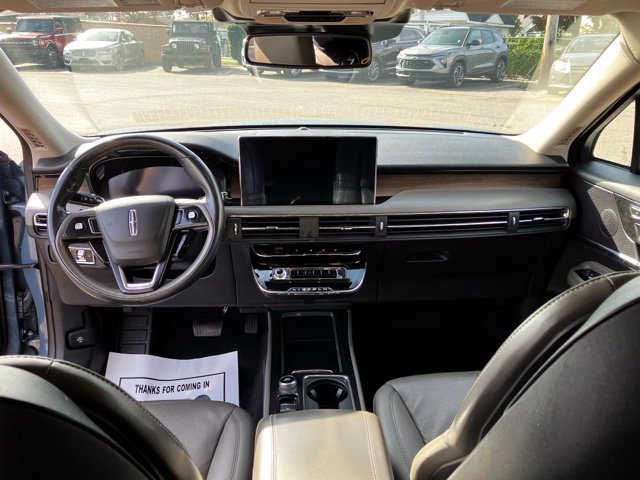 Used 2023 Lincoln Corsair Reserve AWD/4WD image 14