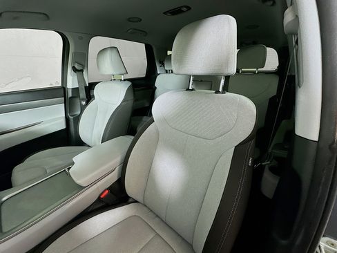 Used 2023 Hyundai Palisade SE w/ Cargo Package image 19
