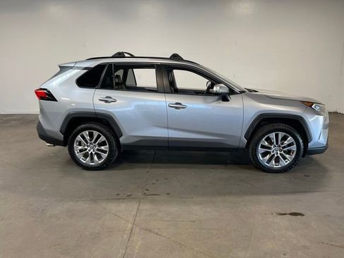 Used 2020 Toyota RAV4 XLE Premium AWD/4WD image 2