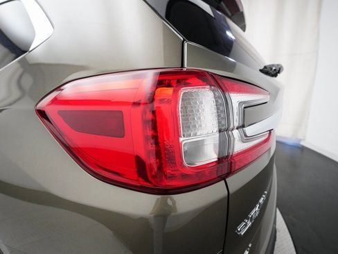 Used 2025 Subaru Ascent Premium image 32