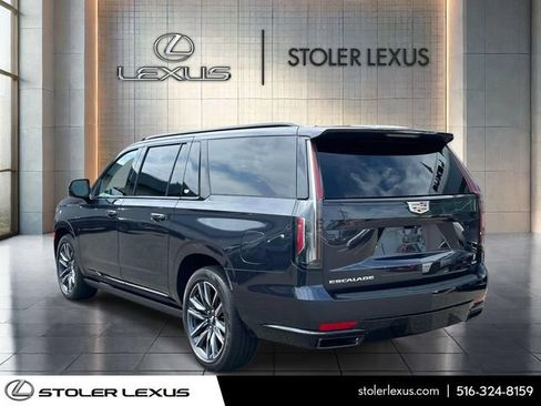 Used 2023 Cadillac Escalade ESV Sport Platinum AWD/4WD image 5
