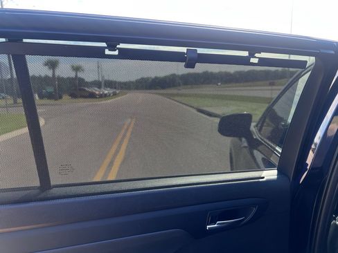 Used 2022 Toyota Highlander XSE image 16