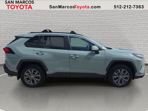 Used 2023 Toyota RAV4 XLE Premium AWD/4WD image 5