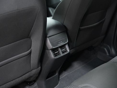 Used 2025 Chevrolet Equinox LT FWD image 21