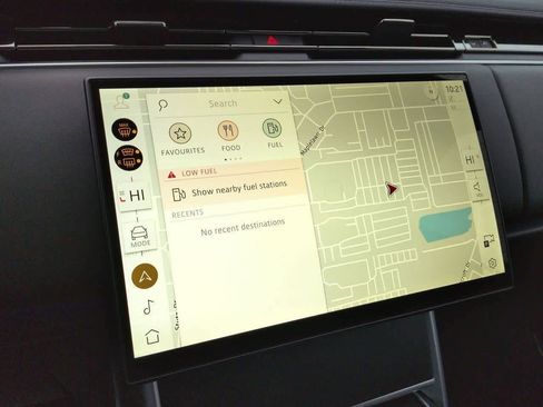 New 2026 Land Rover Range Rover SE image 29