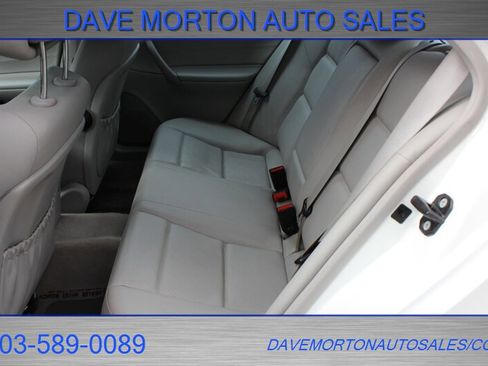 Used 2006 Mercedes-Benz C 230 Sedan image 13