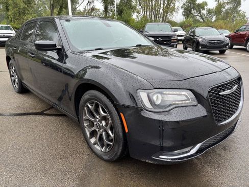 Used 2016 Chrysler 300 S AWD/4WD image 7
