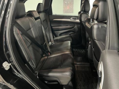 Used 2013 Jeep Grand Cherokee Trailhawk image 31