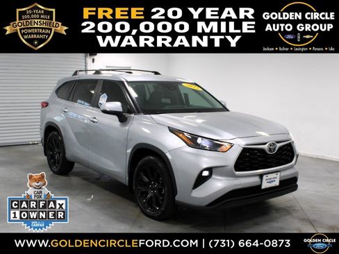 Used 2023 Toyota Highlander LE image 1