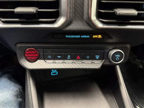 Used 2025 Ford Mustang GT Premium RWD image 17