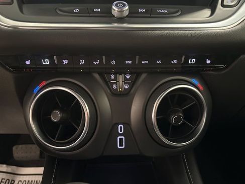 Used 2024 Chevrolet Blazer LT image 25