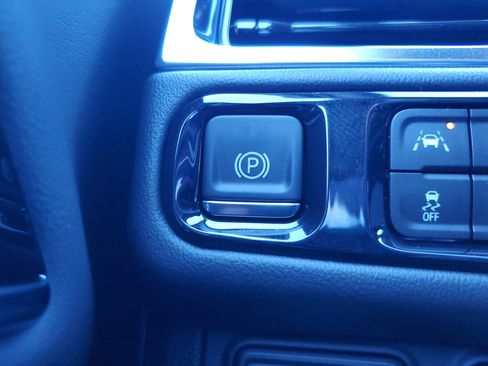 New 2026 GMC Yukon Elevation image 29