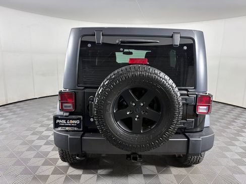 Used 2016 Jeep Wrangler Unlimited Sport image 6