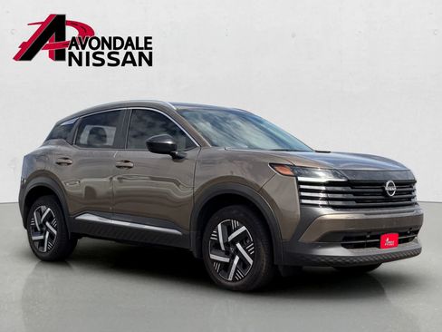 Certified 2026 Nissan Kicks SV FWD image 4