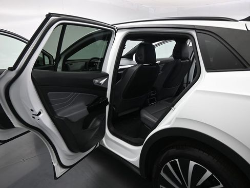 Used 2024 Volkswagen ID.4 S RWD image 18