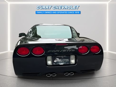 Used 2001 Chevrolet Corvette Coupe w/ Preferred Equipment Group2 RWD image 11