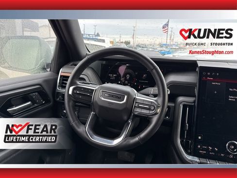 Used 2025 GMC Yukon Denali image 37