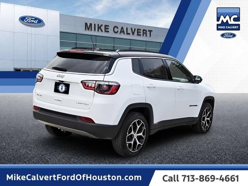 Used 2024 Jeep Compass Limited AWD/4WD image 4