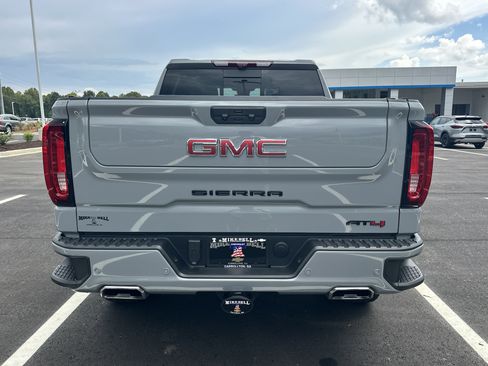 Used 2025 GMC Sierra 1500 AT4 w/ AT4 Premium Package AWD/4WD image 7