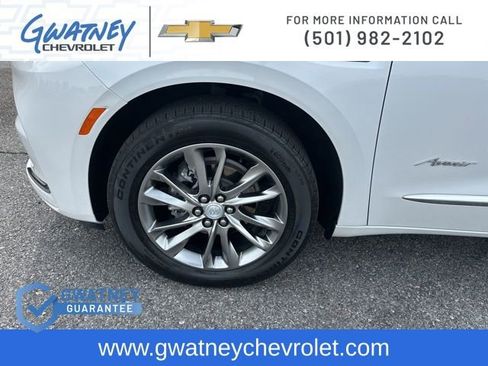 Used 2022 Buick Enclave Avenir w/ Avenir Technology Package image 9