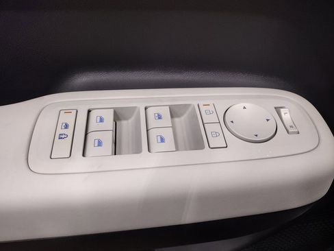 New 2026 Hyundai Santa Fe SE image 21