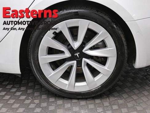 Used 2021 Tesla Model 3 Standard Range Plus image 8