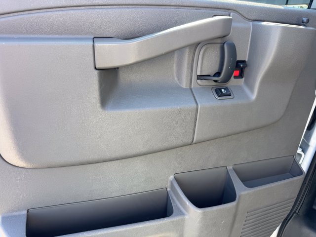 Used 2025 GMC Savana 2500 w/ Driver Convenience Package RWD image 16