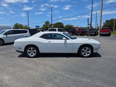 Used 2023 Dodge Challenger SXT RWD image 4