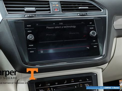 Used 2022 Volkswagen Tiguan SE R-Line FWD image 25