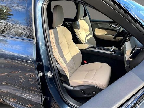 Certified 2026 Volvo XC60 B5 Plus w/ Protection Package Premier image 29