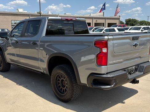 Used 2024 Chevrolet Silverado 1500 ZR2 w/ Technology Package AWD/4WD image 8