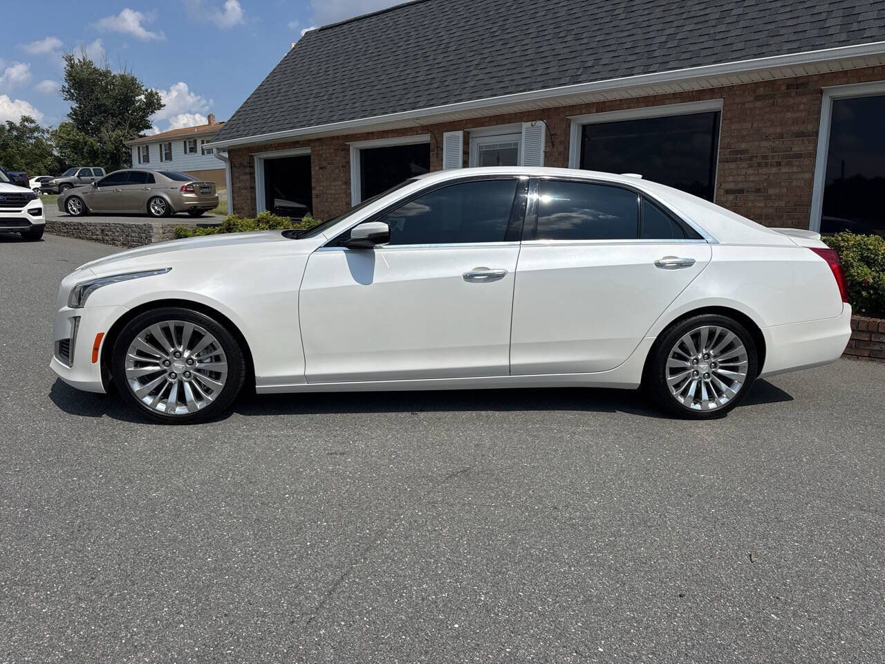 Used 2016 Cadillac CTS Luxury RWD image 15