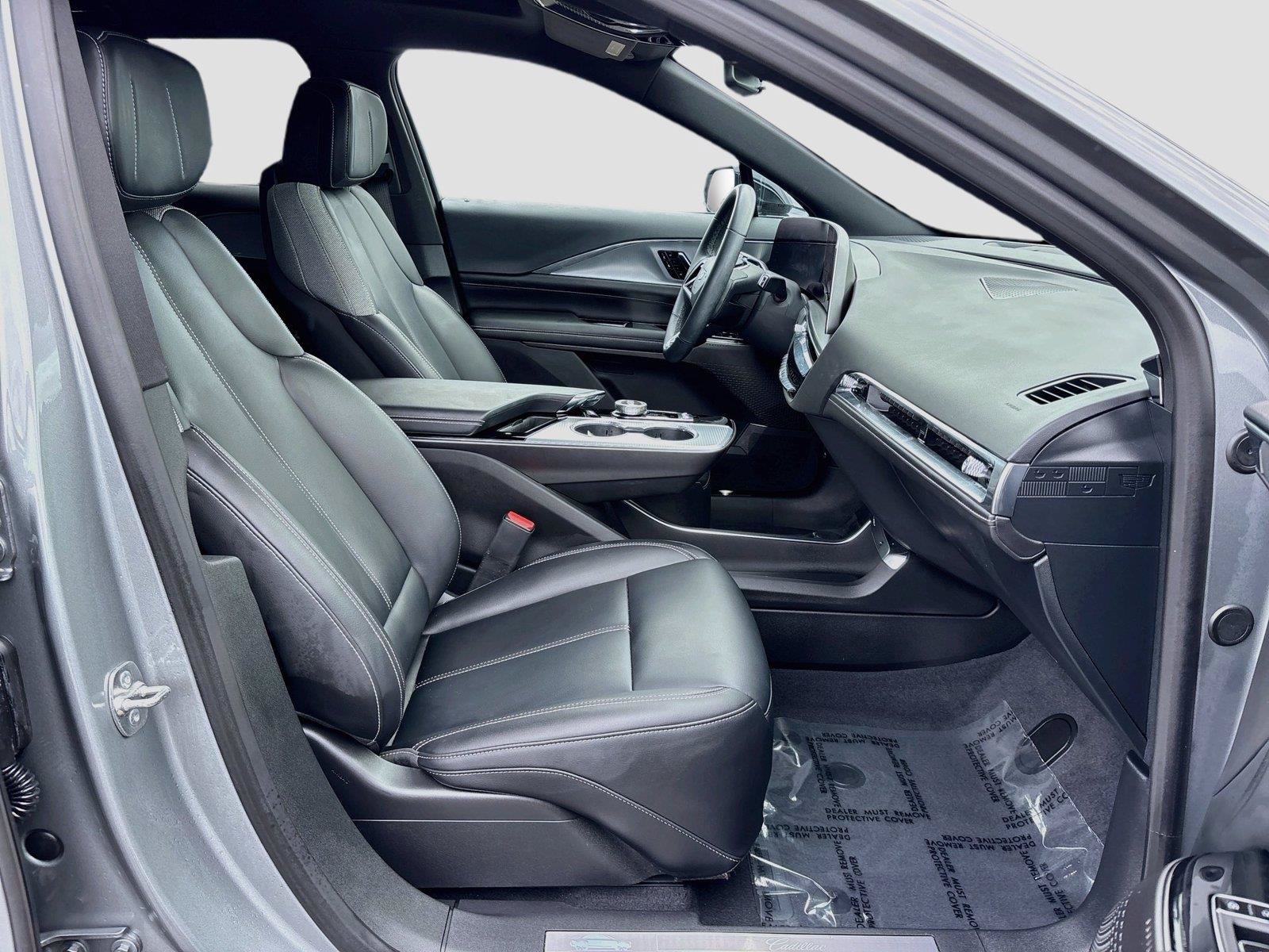 Used 2024 Cadillac Lyriq Tech w/ LPO, Floor Liner Package RWD image 28