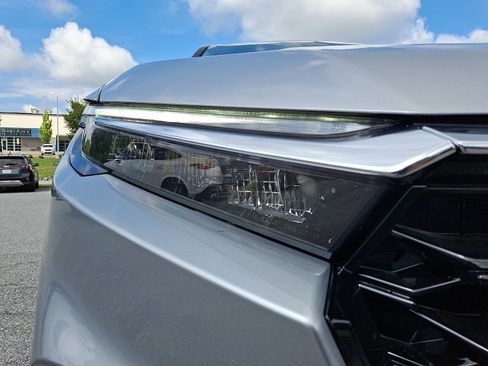 Used 2026 Honda CR-V EX image 9