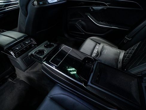 Used 2023 Audi S8 image 59