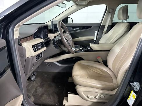 Used 2023 Lincoln Nautilus Reserve w/ Class II Trailer Tow Package image 11