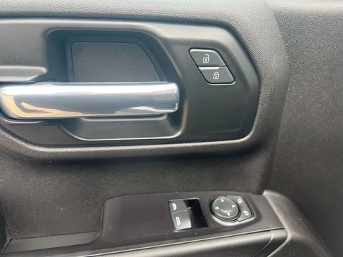 Used 2019 GMC Sierra 1500 4x4 Regular Cab w/ Convenience Package image 11