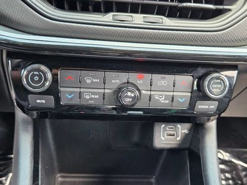 Used 2024 Jeep Compass Trailhawk AWD/4WD image 20