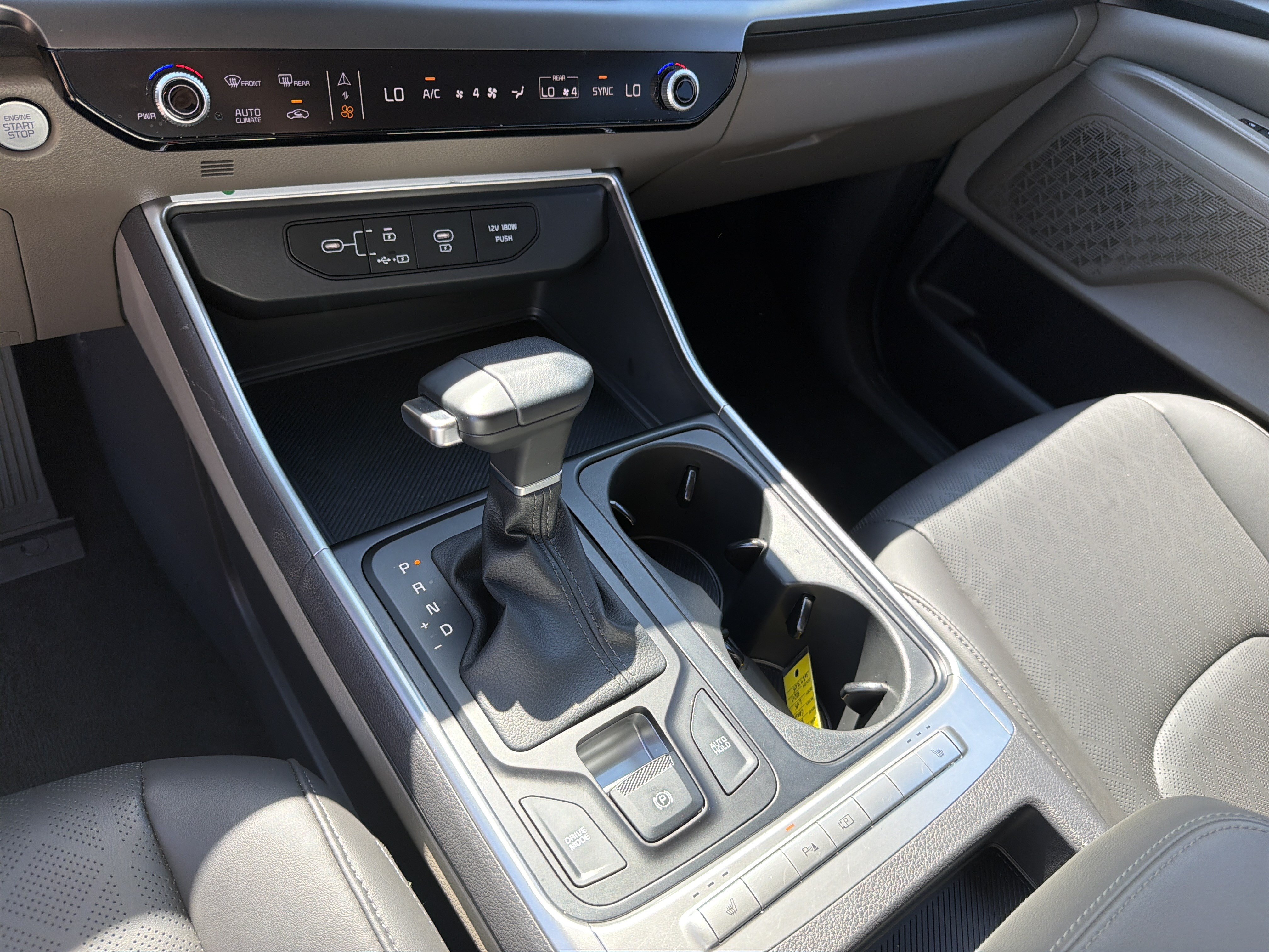 New 2026 Kia Carnival FWD image 28