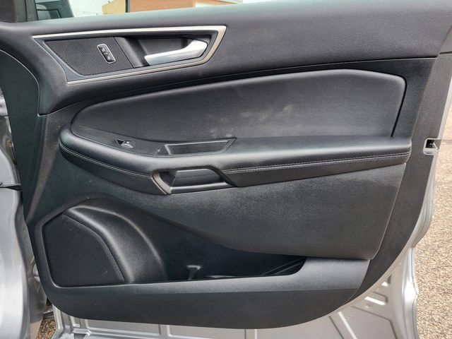 Used 2022 Ford Edge SEL AWD/4WD image 17