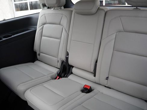 Used 2025 Lincoln Navigator Reserve image 21