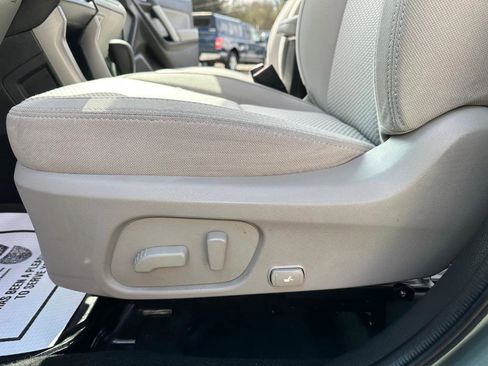 Used 2015 Subaru Forester 2.5i Premium w/ Popular Package #2 image 16