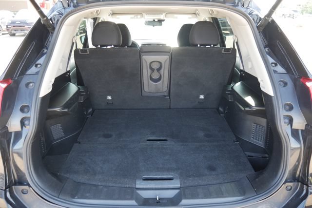 Used 2020 Nissan Rogue SV FWD image 8