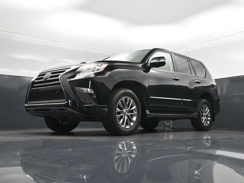 Used 2019 Lexus GX 460 Luxury AWD/4WD image 38